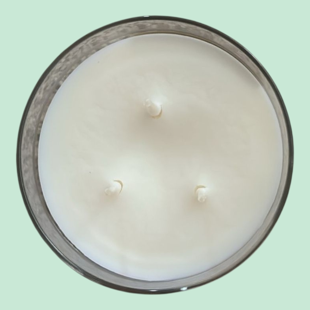 Bath & Body Works Dahlia Fragrance 14.5 Oz, 3 Wick White Candle, NEW - Picture 3 of 6